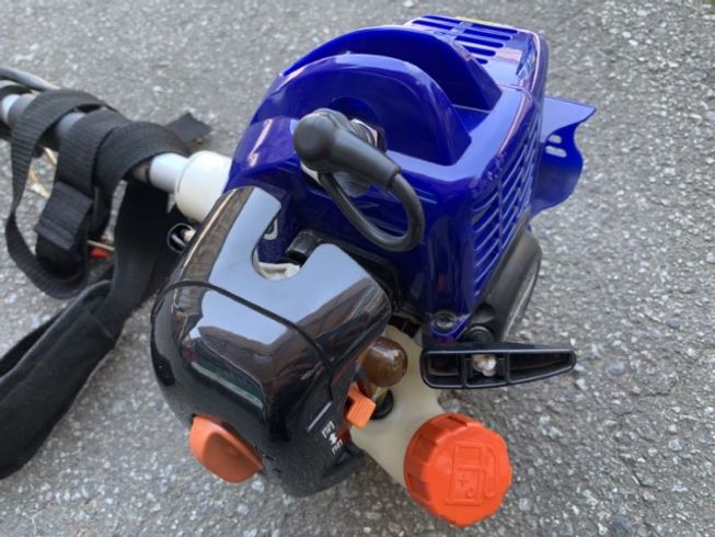 草刈機 EGT260 写真５